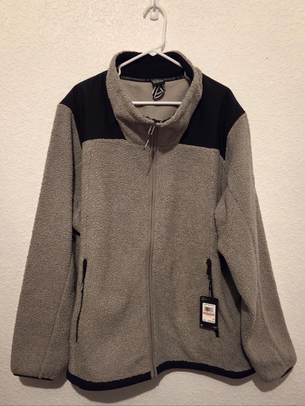 Under Armour Men's Gray and Black Zip-Up Fleece Sweater 3XL NWT